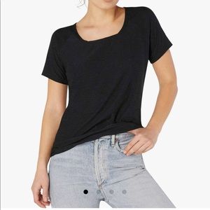 NWOT Black Beyond Yoga top